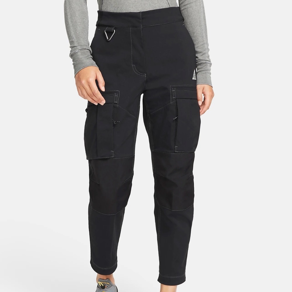 Nike ACG Women’s Cargo pants